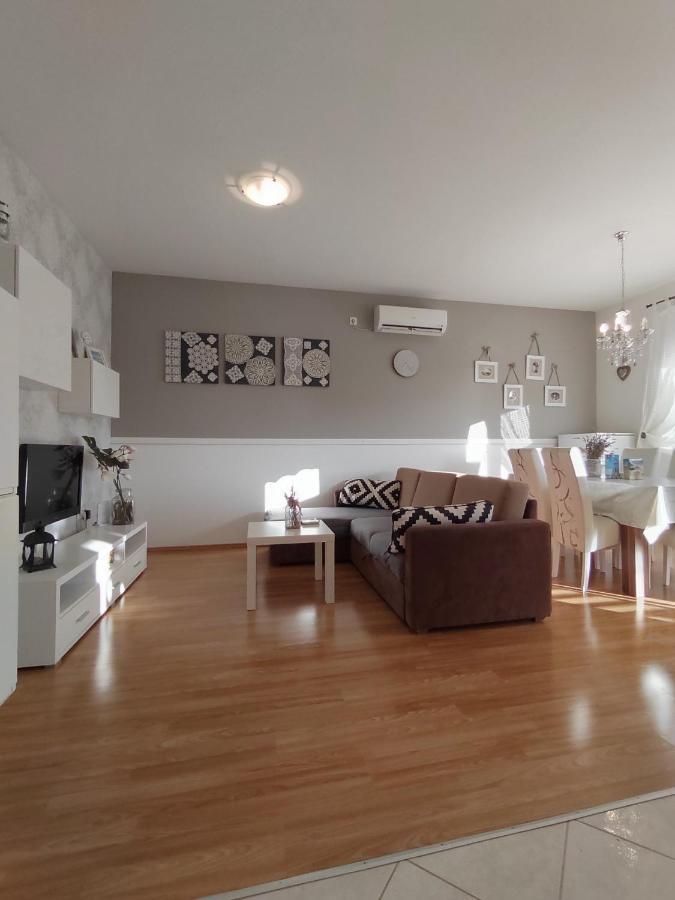 Apartments Karla I Ivano Mandre Eksteriør billede